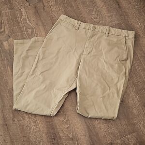 Old Navy Ultimate Straight Khaki Casual Pants 34 x 32